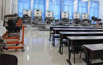 汽車實訓教學設(shè)備廠家：汽車充電阻預(yù)充電如何判斷