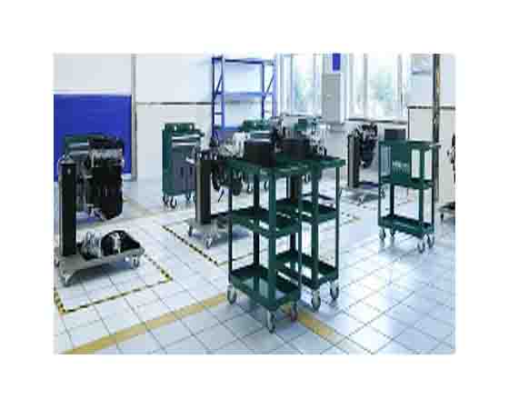 汽修培訓(xùn)學(xué)校設(shè)備設(shè)施清單:如何選擇最適合的汽修培訓(xùn)學(xué)校設(shè)備設(shè)施?