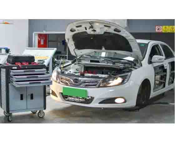 新能源汽車(chē)檢修實(shí)驗(yàn)?zāi)康模喝娼馕雠c實(shí)踐